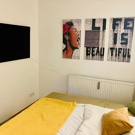 Apartment Kleines Sommer Mit Terasse Und Grill